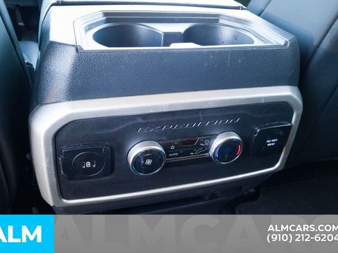Used 2024 Ford Expedition XLT image 22