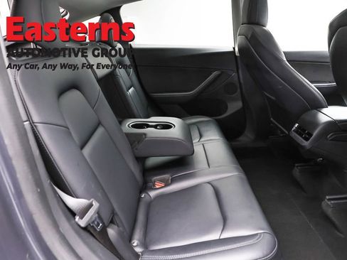 Used 2022 Tesla Model Y Long Range image 20