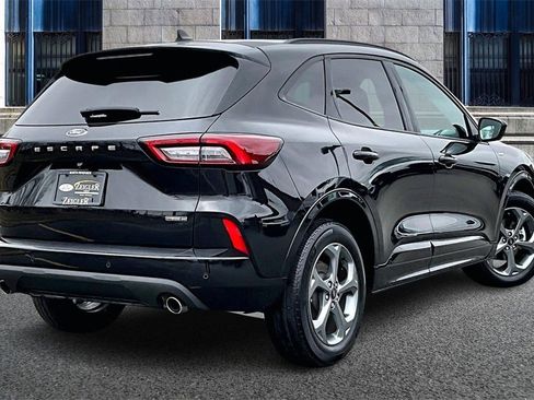 Certified 2023 Ford Escape ST-Line Select w/ Tech Pack #2 image 11