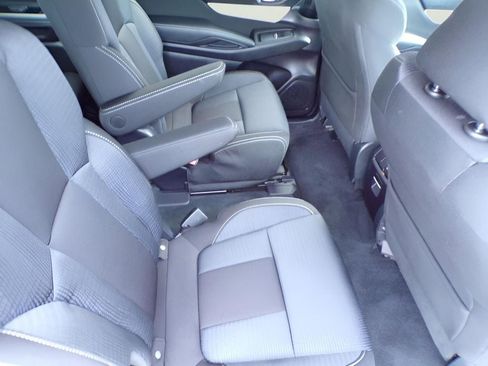 Used 2022 Subaru Ascent Premium w/ Convenience Package image 7