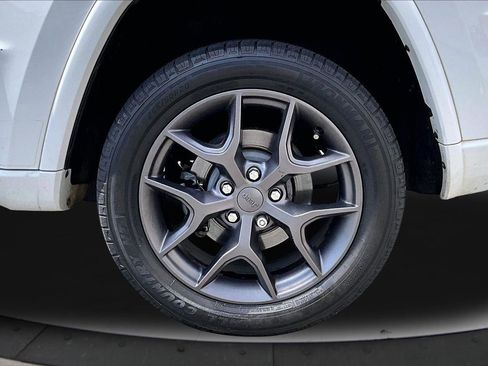 Certified 2021 Jeep Grand Cherokee Limited w/ Quick Order Package 28K 80th AWD/4WD image 35