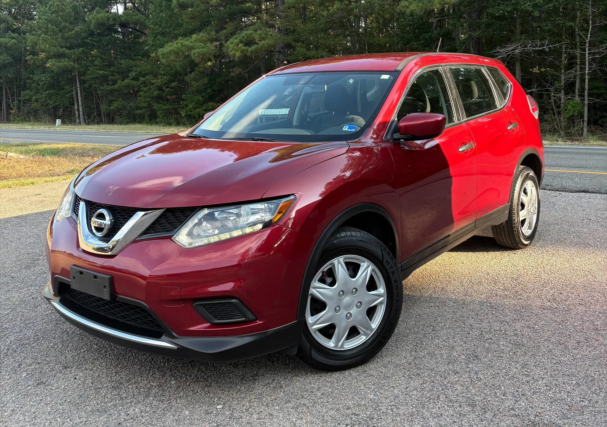 Used 2016 Nissan Rogue S AWD/4WD image 2