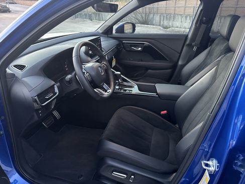 Used 2025 Acura ADX A-Spec image 9