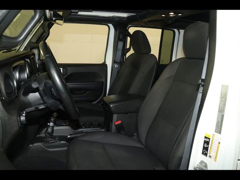 Used 2022 Jeep Wrangler Unlimited Sport image 21