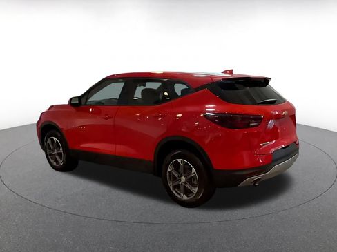 Used 2026 Chevrolet Blazer LT FWD image 9