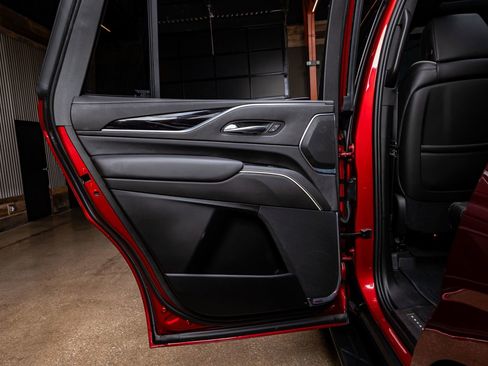 Used 2021 Cadillac Escalade Sport w/ Driver Assist Tech Package image 35