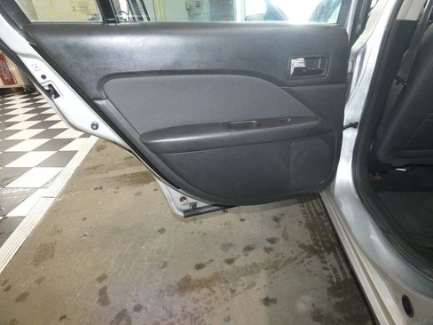 Used 2012 Ford Fusion SE image 23