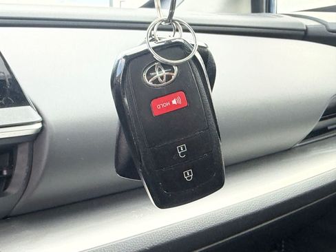 Used 2023 Toyota Prius LE FWD image 27