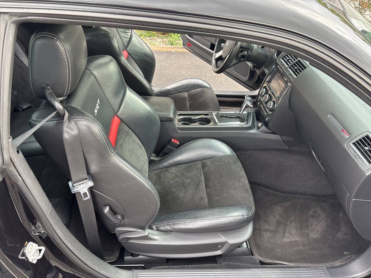 Used 2010 Dodge Challenger SRT8 w/ SRT Option Group II RWD image 18