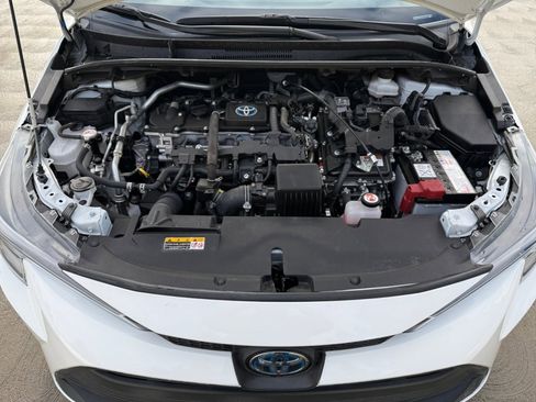 Used 2023 Toyota Corolla LE image 18