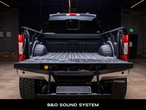 Used 2022 Ford F250 Lariat w/ Lariat Ultimate Package image 8