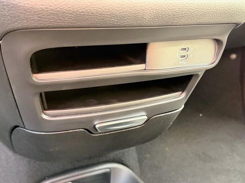 New 2026 Chrysler Pacifica Select image 24