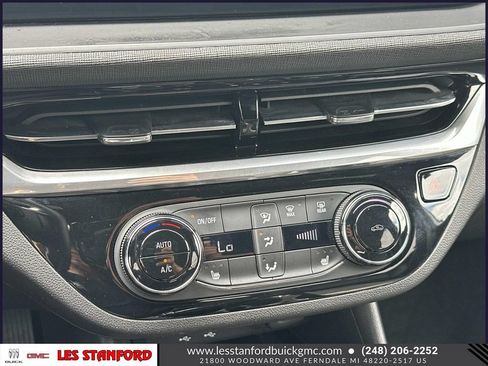 Used 2024 Buick Envista Sport Touring w/ Convenience I Package FWD image 31