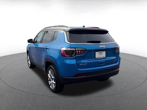 Used 2025 Jeep Compass Limited AWD/4WD image 11