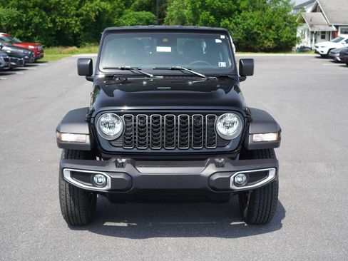 New 2025 Jeep Gladiator Sport image 20