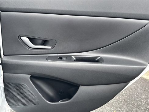 New 2026 Hyundai Elantra Blue image 16