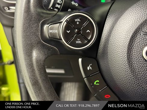 Used 2016 Kia Soul + FWD image 24