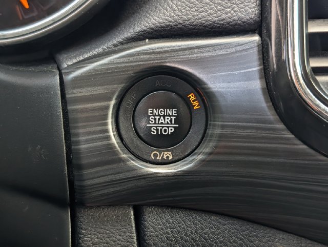 Used 2021 Jeep Grand Cherokee Laredo X RWD image 20