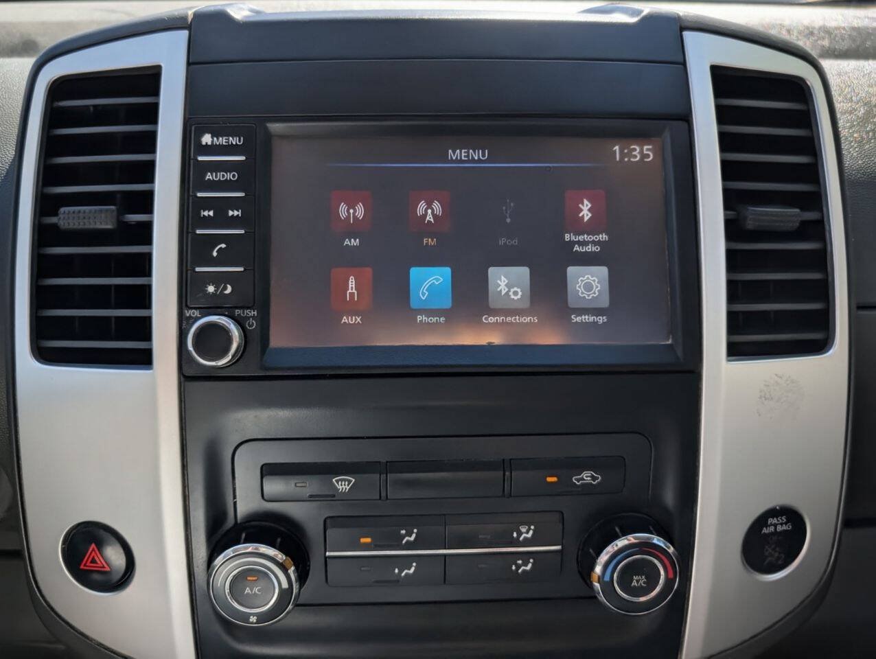 Used 2019 Nissan Frontier SV AWD/4WD image 23