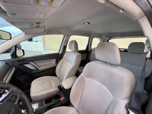 Used 2017 Subaru Forester 2.5i w/ Alloy Wheel Package image 11