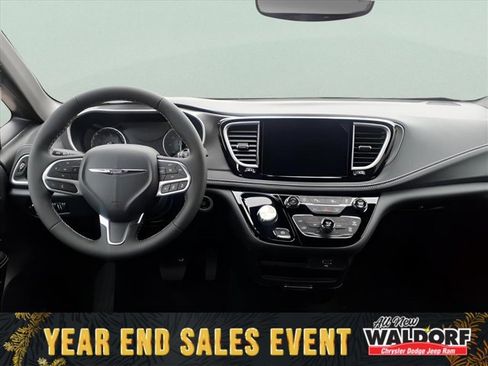 New 2026 Chrysler Pacifica Select image 12