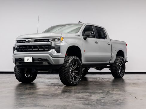 Used 2025 Chevrolet Silverado 1500 RST w/ Convenience Package II AWD/4WD image 7