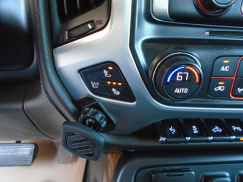 Used 2015 GMC Sierra 2500 SLT w/ Duramax Plus Package image 22