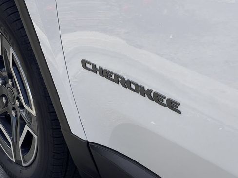 New 2026 Jeep Cherokee Laredo AWD/4WD image 11