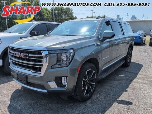 Used 2023 GMC Yukon XL SLT AWD/4WD image 1