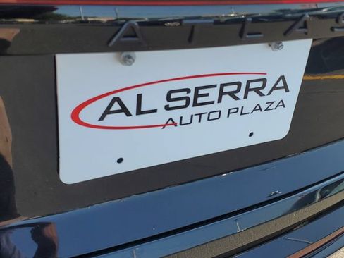 Used 2025 Volkswagen Atlas Cross Sport SE AWD/4WD image 6