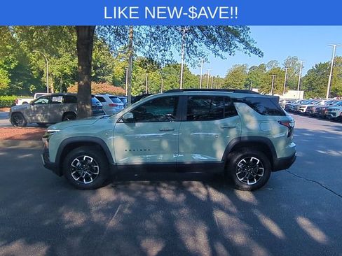 Used 2026 Chevrolet Equinox ACTIV w/ Convenience Package III AWD/4WD image 2