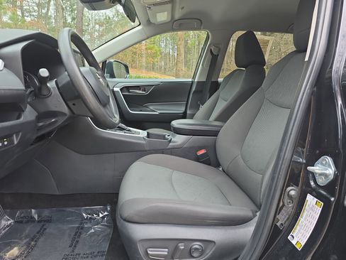 Used 2024 Toyota RAV4 XLE image 14