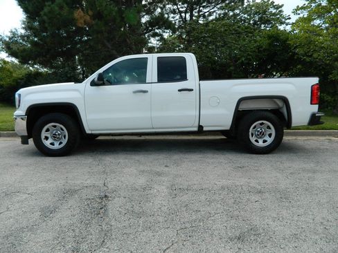 Used 2019 GMC Sierra 1500 Limited w/ Sierra Convenience Package AWD/4WD image 4