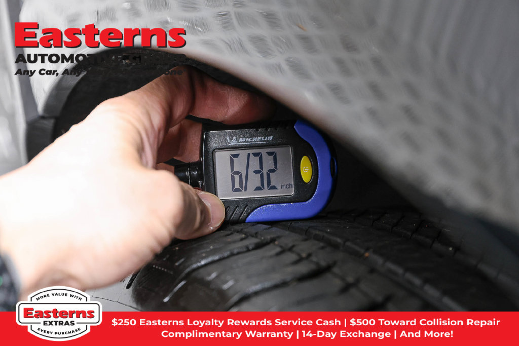 Used 2024 Chevrolet Equinox EV LT w/ LPO, All-Weather Mat Package FWD image 28