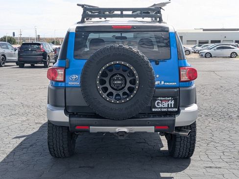Used 2007 Toyota FJ Cruiser 4WD w/ Convenience Pkg image 4