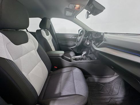 Used 2024 Chevrolet Trax LS w/ LS Convenience Package image 29