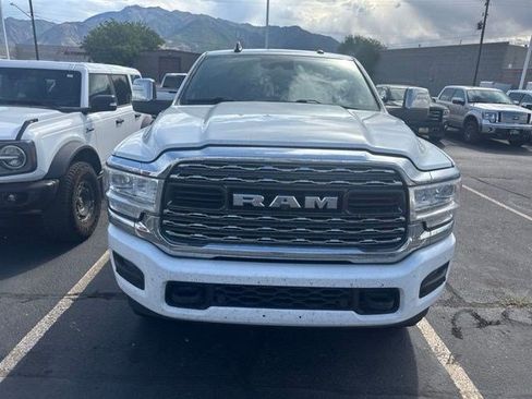 Used 2023 RAM 2500 Limited AWD/4WD image 2