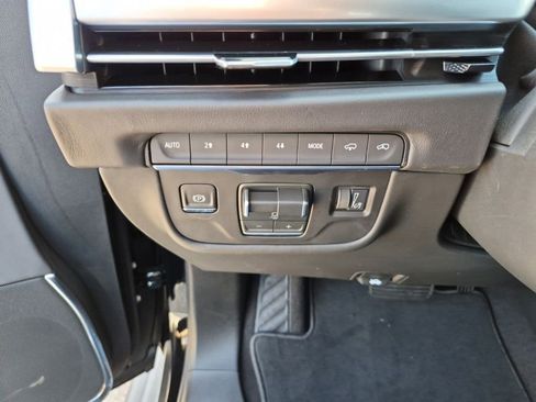 New 2026 Cadillac Escalade ESV Platinum Sport w/ LPO, ONYX Package image 29