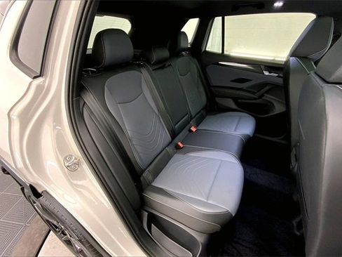 New 2026 Volkswagen Tiguan SE R-Line image 10