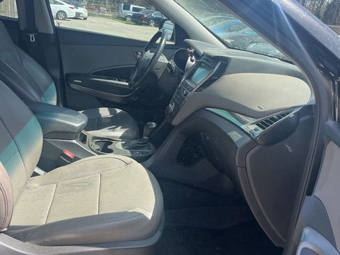 Used 2017 Hyundai Santa Fe Sport image 6