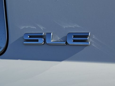Used 2015 GMC Yukon XL SLE w/ Convenience Package AWD/4WD image 8