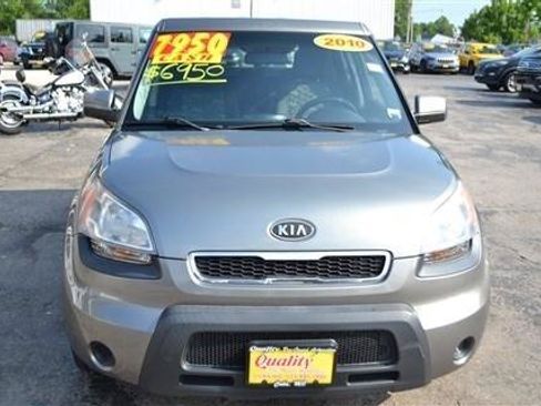 Used 2010 Kia Soul + FWD image 4