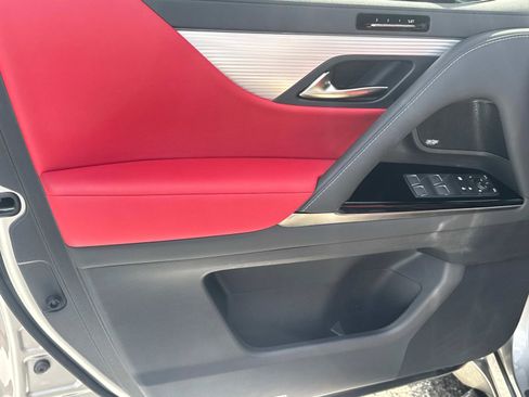 Used 2024 Lexus LX 600 F Sport image 9