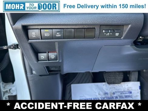 Used 2023 Toyota Sienna XSE image 23