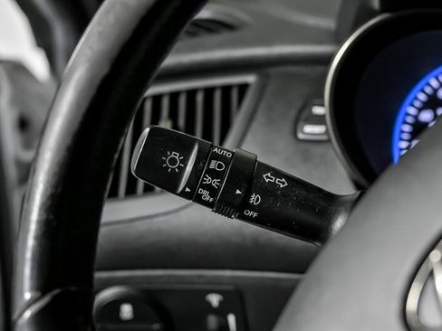 Used 2015 Hyundai Genesis 3.8 image 25