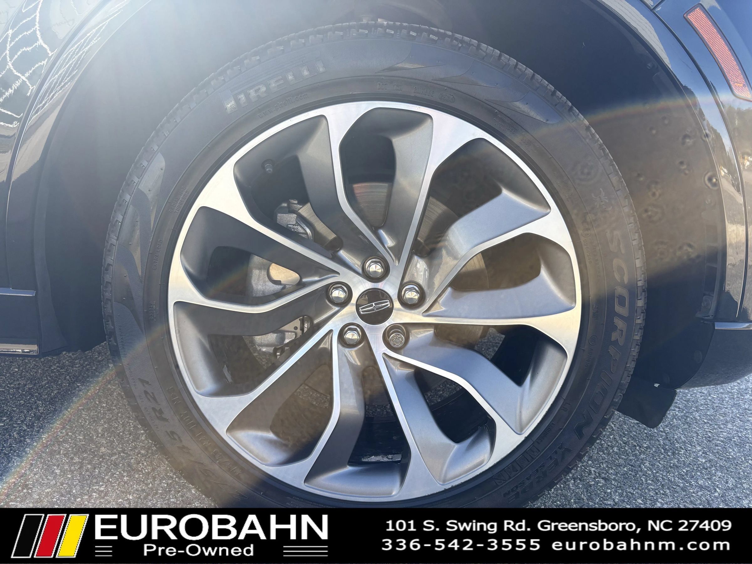 Used 2022 Lincoln Aviator Grand Touring w/ Equipment Group 301A AWD/4WD image 36