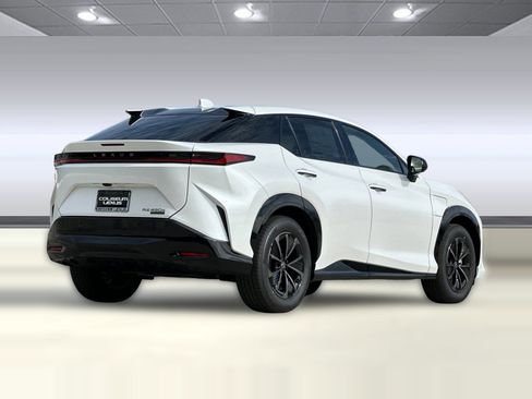 New 2026 Lexus RZ 450e AWD w/ Cold Area Package image 8