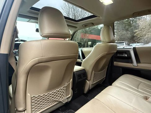 Used 2014 Toyota 4Runner Limited image 19