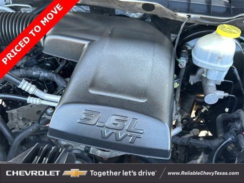 Used 2022 RAM 1500 Tradesman w/ Chrome Appearance Group image 34