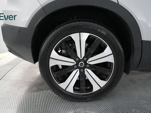 Used 2023 Volvo XC40 Recharge Plus AWD/4WD image 9